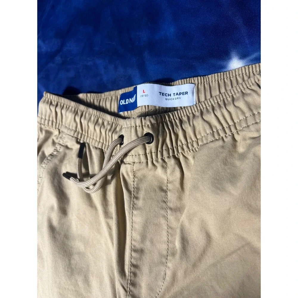 Old Navy Boys Tech Taper Quick-Dry Khaki Pants Tan Size L 10-12 NWT